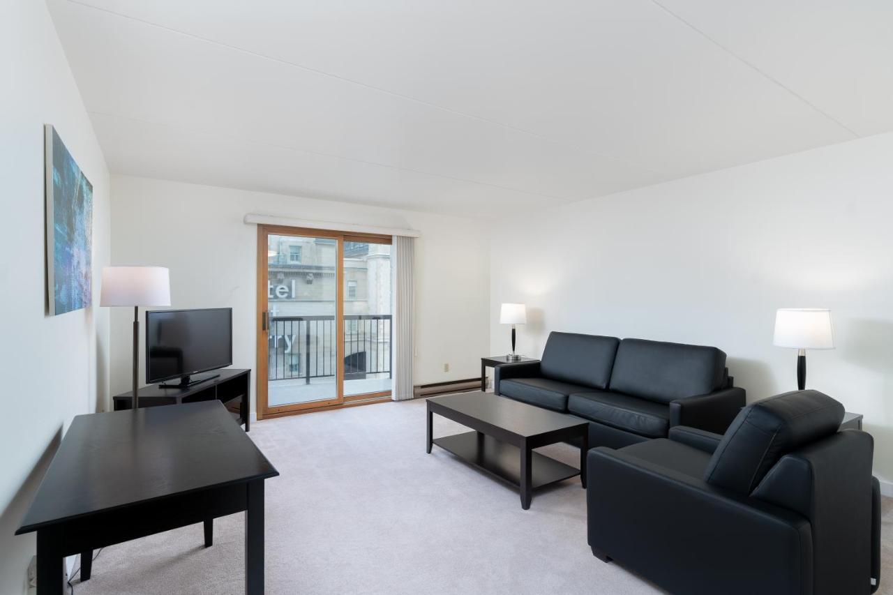Fort Garry Place Furnished Suites Winnipeg Esterno foto